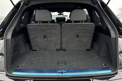 34 of 50 for Audi Q7 Black Edition 50 TDI quattro 286 PS tiptronic