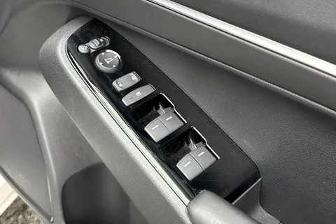 LJ73YJB Honda HR-V 1.5 eHEV Advance 5dr CVT Thumbnail #23