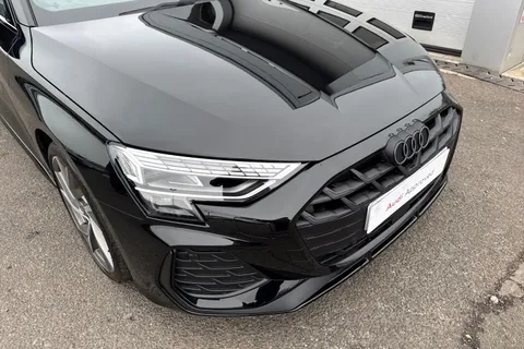 DC24ZKS Audi A3 Black Edition 35 TFSI  150 PS S tronic Thumbnail #9