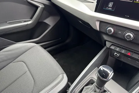  Audi A1 1.0 TFSI 30 Black Edition Sportback S Tronic Euro 6 (s/s) 5dr Thumbnail #20