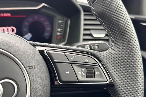  Audi A1 1.0 TFSI 30 Black Edition Sportback S Tronic Euro 6 (s/s) 5dr Thumbnail #25