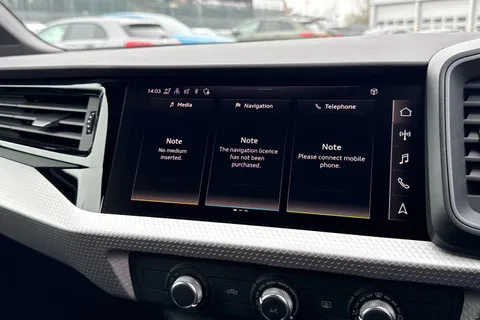  Audi A1 1.0 TFSI 30 Black Edition Sportback S Tronic Euro 6 (s/s) 5dr Thumbnail #30