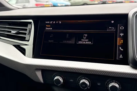  Audi A1 1.0 TFSI 30 Black Edition Sportback S Tronic Euro 6 (s/s) 5dr Thumbnail #35