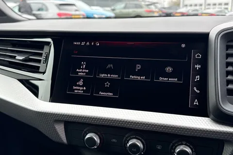  Audi A1 1.0 TFSI 30 Black Edition Sportback S Tronic Euro 6 (s/s) 5dr Thumbnail #38