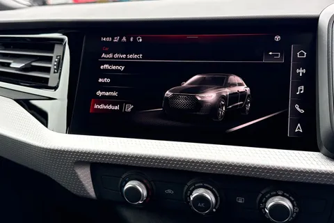  Audi A1 1.0 TFSI 30 Black Edition Sportback S Tronic Euro 6 (s/s) 5dr Thumbnail #39