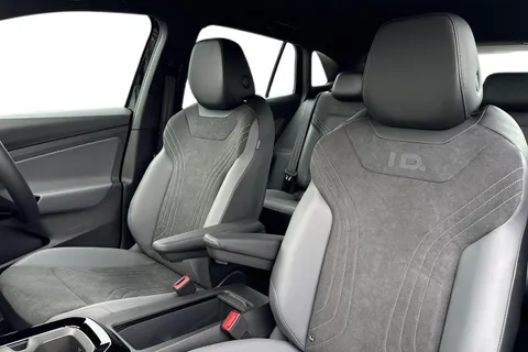 DE25ZPB Volkswagen ID.4 125kW Life Pure Perform 52kWh 5dr Auto[110kW Ch] | Heated Seats | Rear View Thumbnail #16