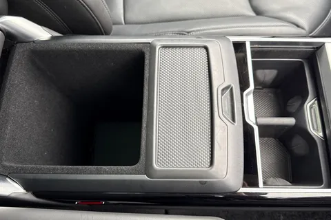 50 of 51 for Land Rover Range Rover 3.0 D300 HSE 5dr