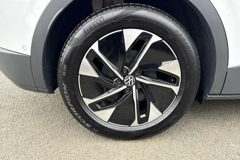 DA25BVG Volkswagen ID.4 150kW Family Pro Perform 77kWh 5dr Auto |  Heated Seats | Rear Camera Thumbnail #11