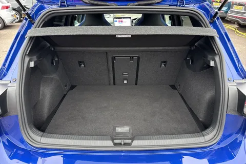 KN75UNM Volkswagen Golf 2.0 TSI 333 R 4Motion 5dr DSG Thumbnail #8