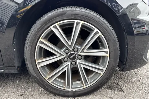 11 of 56 for Audi A1 1.0 TFSI 25 S line Sportback Euro 6 (s/s) 5dr