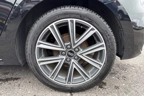 12 of 56 for Audi A1 1.0 TFSI 25 S line Sportback Euro 6 (s/s) 5dr