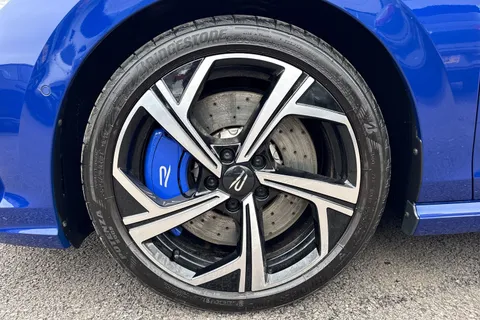 KN75UNM Volkswagen Golf 2.0 TSI 333 R 4Motion 5dr DSG Thumbnail #13