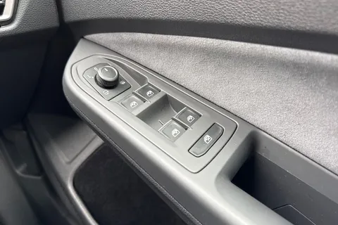 KN75UNM Volkswagen Golf 2.0 TSI 333 R 4Motion 5dr DSG Thumbnail #22