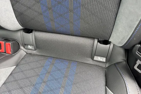 KN75UNM Volkswagen Golf 2.0 TSI 333 R 4Motion 5dr DSG Thumbnail #35