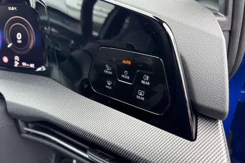 KN75UNM Volkswagen Golf 2.0 TSI 333 R 4Motion 5dr DSG Thumbnail #38