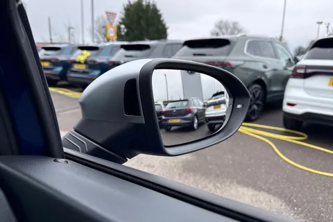 KN75UNM Volkswagen Golf 2.0 TSI 333 R 4Motion 5dr DSG Thumbnail #39