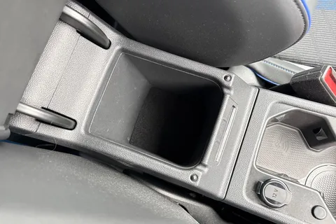 KN75UNM Volkswagen Golf 2.0 TSI 333 R 4Motion 5dr DSG Thumbnail #42