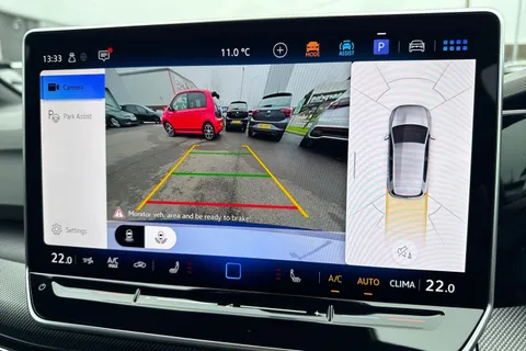 KN75UNM Volkswagen Golf 2.0 TSI 333 R 4Motion 5dr DSG Thumbnail #47