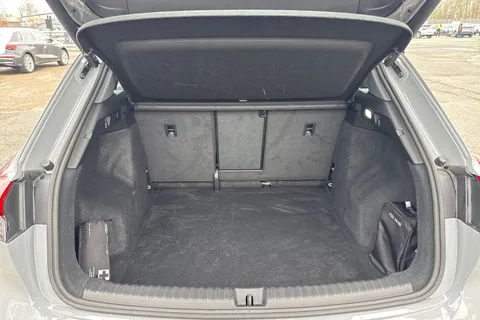 DX24XDJ Audi Q4 e-tron Q4 Sport 45 e-tron 210,00 kW Thumbnail #8