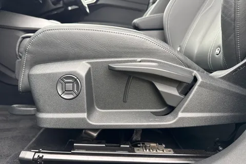 DX24XDJ Audi Q4 e-tron Q4 Sport 45 e-tron 210,00 kW Thumbnail #43