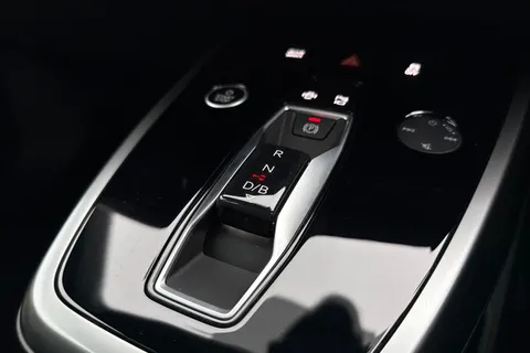 DX24XDJ Audi Q4 e-tron Q4 Sport 45 e-tron 210,00 kW Thumbnail #49