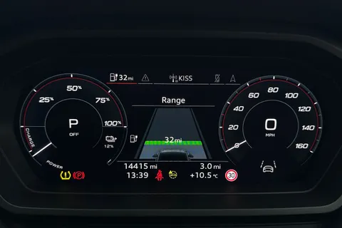 DX24XDJ Audi Q4 e-tron Q4 Sport 45 e-tron 210,00 kW Thumbnail #53