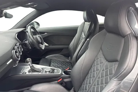 DC22HTA Audi TT Coupé Black Edition 40 TFSI S tronic Thumbnail #12