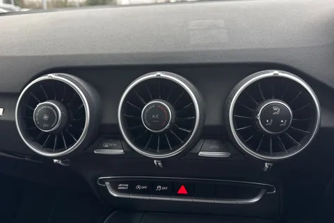 DC22HTA Audi TT Coupé Black Edition 40 TFSI S tronic Thumbnail #20