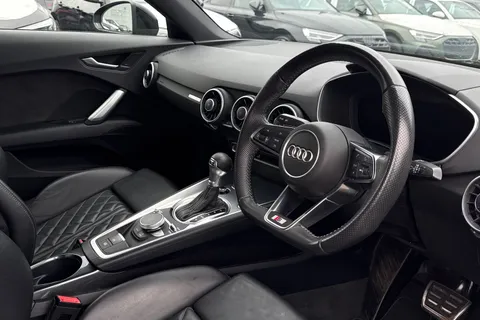 DC22HTA Audi TT Coupé Black Edition 40 TFSI S tronic Thumbnail #41
