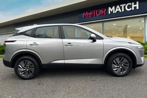 DL73NXP Nissan Qashqai 1.3 DIG-T MHEV Acenta Premium XTRON Euro 6 (s/s) 5dr Thumbnail #4