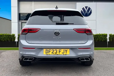 DF23FJY Volkswagen Golf 1.5 eTSI 150 R-Line Evo DSG Thumbnail #5