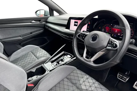 DF23FJY Volkswagen Golf 1.5 eTSI 150 R-Line Evo DSG Thumbnail #15