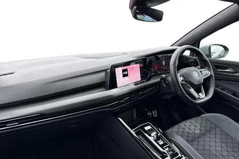 DF23FJY Volkswagen Golf 1.5 eTSI 150 R-Line Evo DSG Thumbnail #16