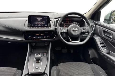DL73NXP Nissan Qashqai 1.3 DIG-T MHEV Acenta Premium XTRON Euro 6 (s/s) 5dr Thumbnail #19
