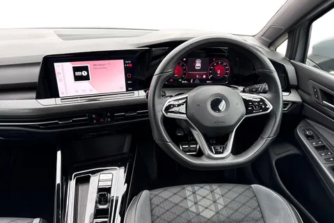 DF23FJY Volkswagen Golf 1.5 eTSI 150 R-Line Evo DSG Thumbnail #19