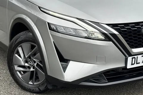 DL73NXP Nissan Qashqai 1.3 DIG-T MHEV Acenta Premium XTRON Euro 6 (s/s) 5dr Thumbnail #26