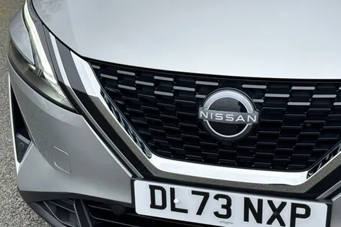 DL73NXP Nissan Qashqai 1.3 DIG-T MHEV Acenta Premium XTRON Euro 6 (s/s) 5dr Thumbnail #28
