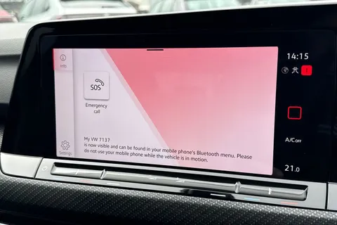 DF23FJY Volkswagen Golf 1.5 eTSI 150 R-Line Evo DSG Thumbnail #51