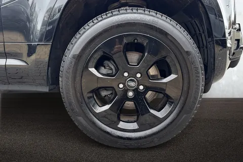 KJ24NVD Land Rover Defender 90 3.0 D250 X-Dynamic HSE 3dr Thumbnail #10