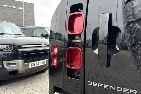 KJ24NVD Land Rover Defender 90 3.0 D250 X-Dynamic HSE 3dr Thumbnail #28
