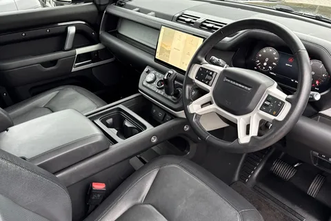 KJ24NVD Land Rover Defender 90 3.0 D250 X-Dynamic HSE 3dr Thumbnail #34