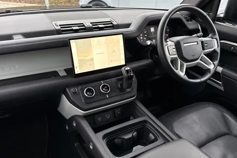 KJ24NVD Land Rover Defender 90 3.0 D250 X-Dynamic HSE 3dr Thumbnail #44