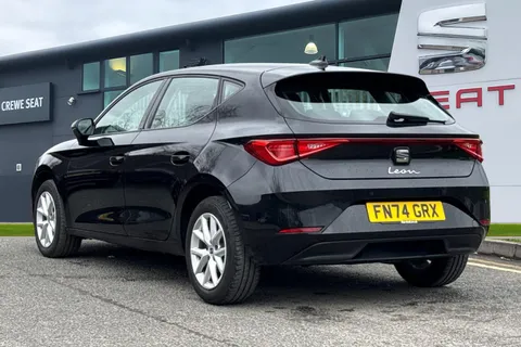 FN74GRX SEAT Leon 2.0 TDI SE Euro 6 (s/s) 5dr Thumbnail #2