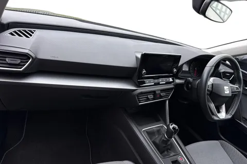 FN74GRX SEAT Leon 2.0 TDI SE Euro 6 (s/s) 5dr Thumbnail #15