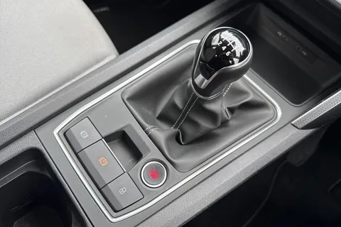 FN74GRX SEAT Leon 2.0 TDI SE Euro 6 (s/s) 5dr Thumbnail #23