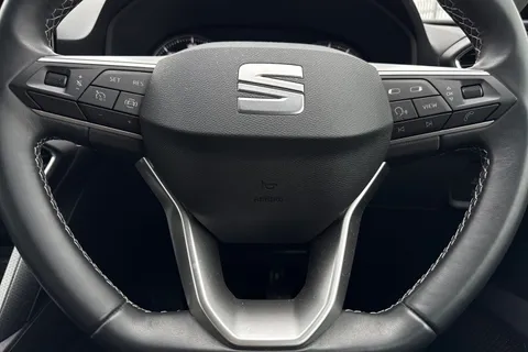 FN74GRX SEAT Leon 2.0 TDI SE Euro 6 (s/s) 5dr Thumbnail #32