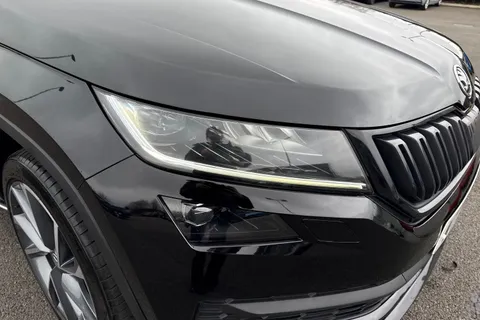 WT70BPU Škoda Kodiaq 2.0 TDI SportLine 4WD Euro 6 (s/s) 5dr (7 Seat) Thumbnail #10