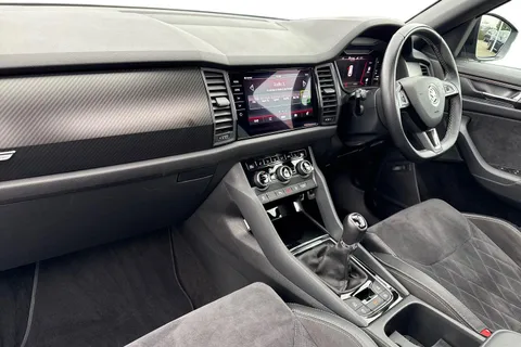 WT70BPU Škoda Kodiaq 2.0 TDI SportLine 4WD Euro 6 (s/s) 5dr (7 Seat) Thumbnail #16