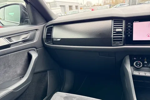 WT70BPU Škoda Kodiaq 2.0 TDI SportLine 4WD Euro 6 (s/s) 5dr (7 Seat) Thumbnail #21