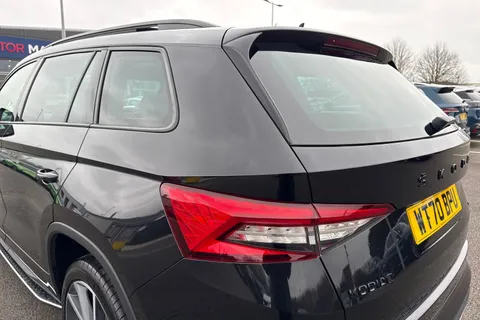 WT70BPU Škoda Kodiaq 2.0 TDI SportLine 4WD Euro 6 (s/s) 5dr (7 Seat) Thumbnail #33